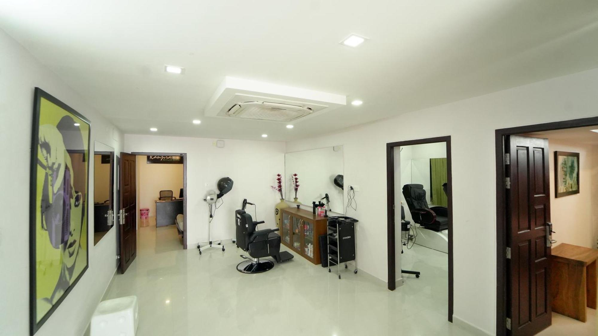Kfour Apartment & Hotels Private Limited Madurai Bagian luar foto