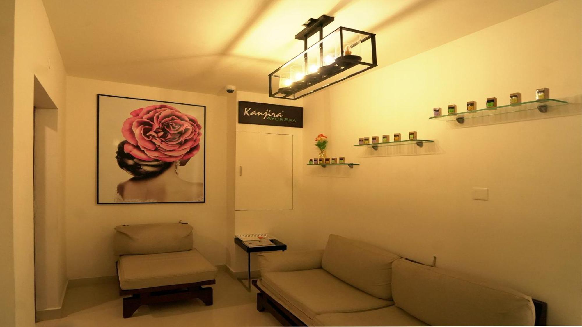 Kfour Apartment & Hotels Private Limited Madurai Bagian luar foto