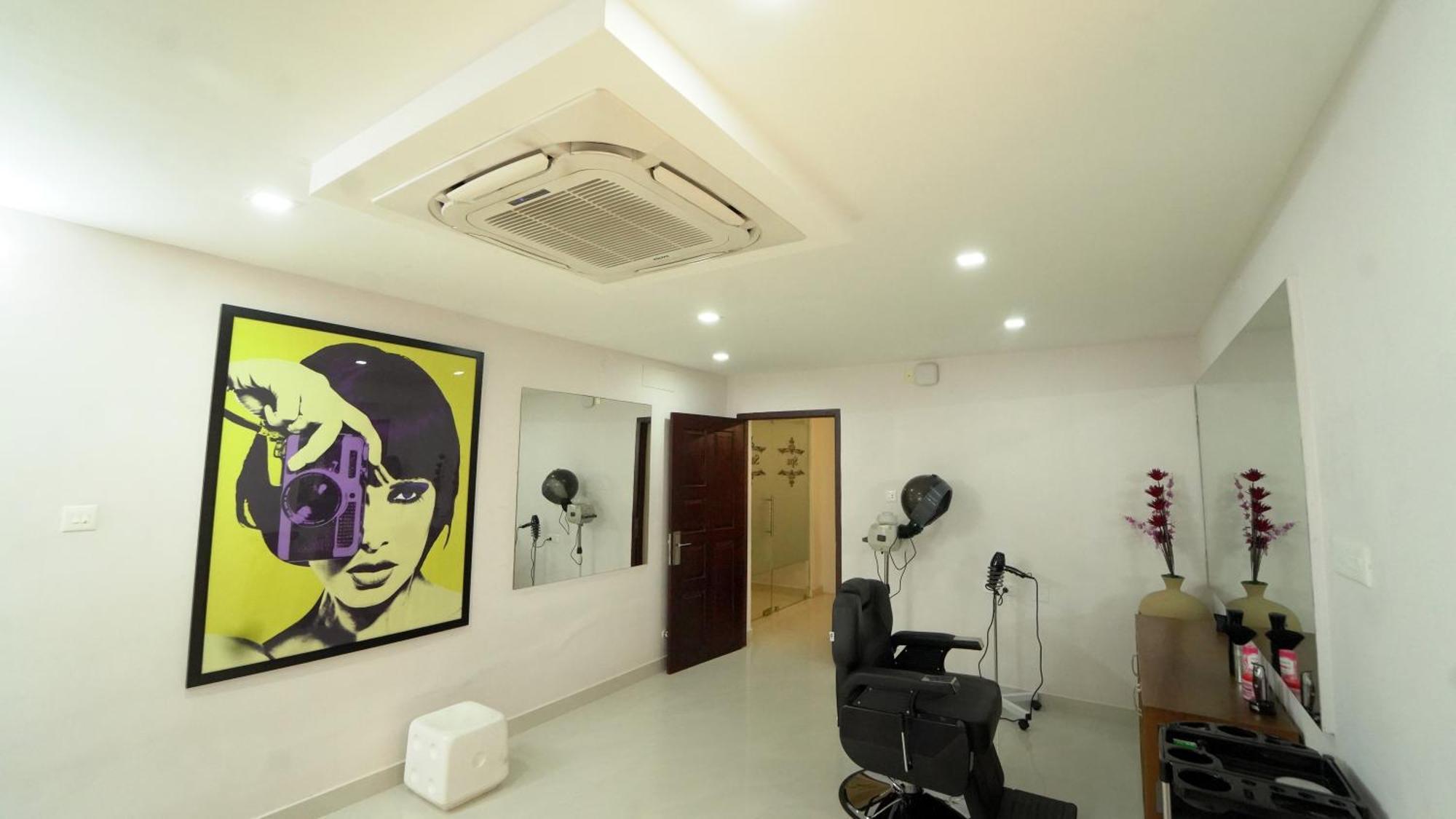 Kfour Apartment & Hotels Private Limited Madurai Bagian luar foto