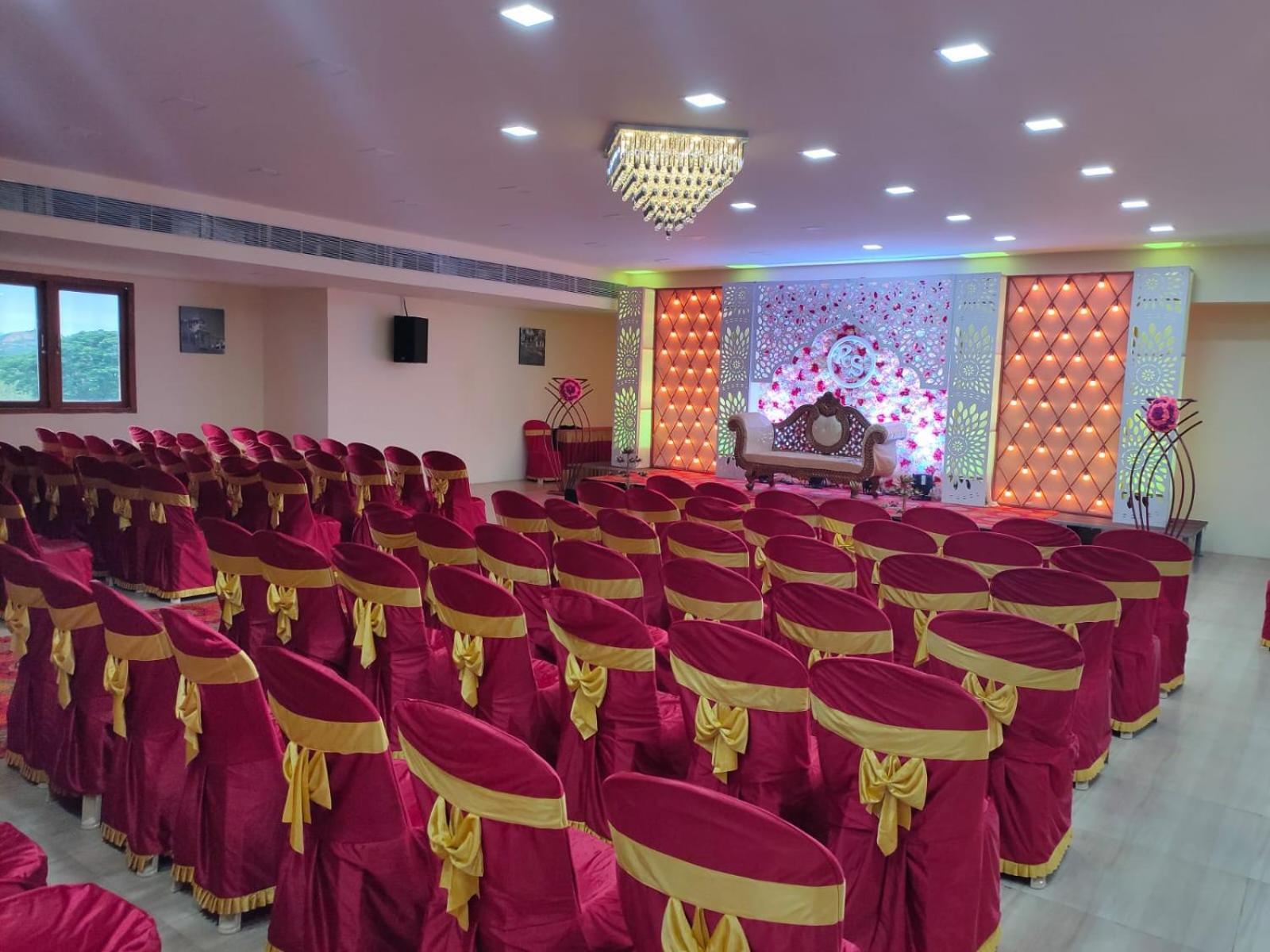 Kfour Apartment & Hotels Private Limited Madurai Bagian luar foto