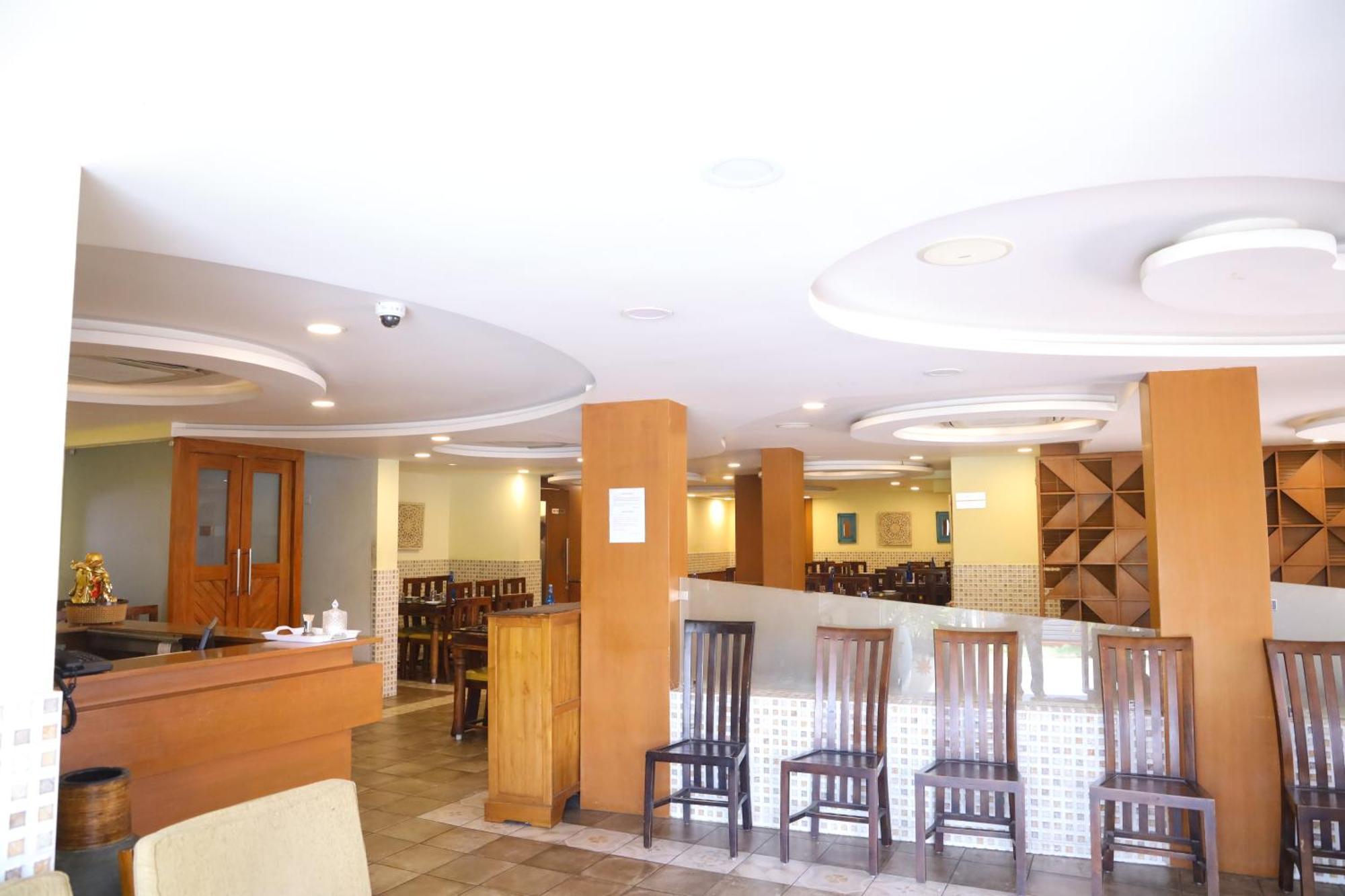 Kfour Apartment & Hotels Private Limited Madurai Bagian luar foto