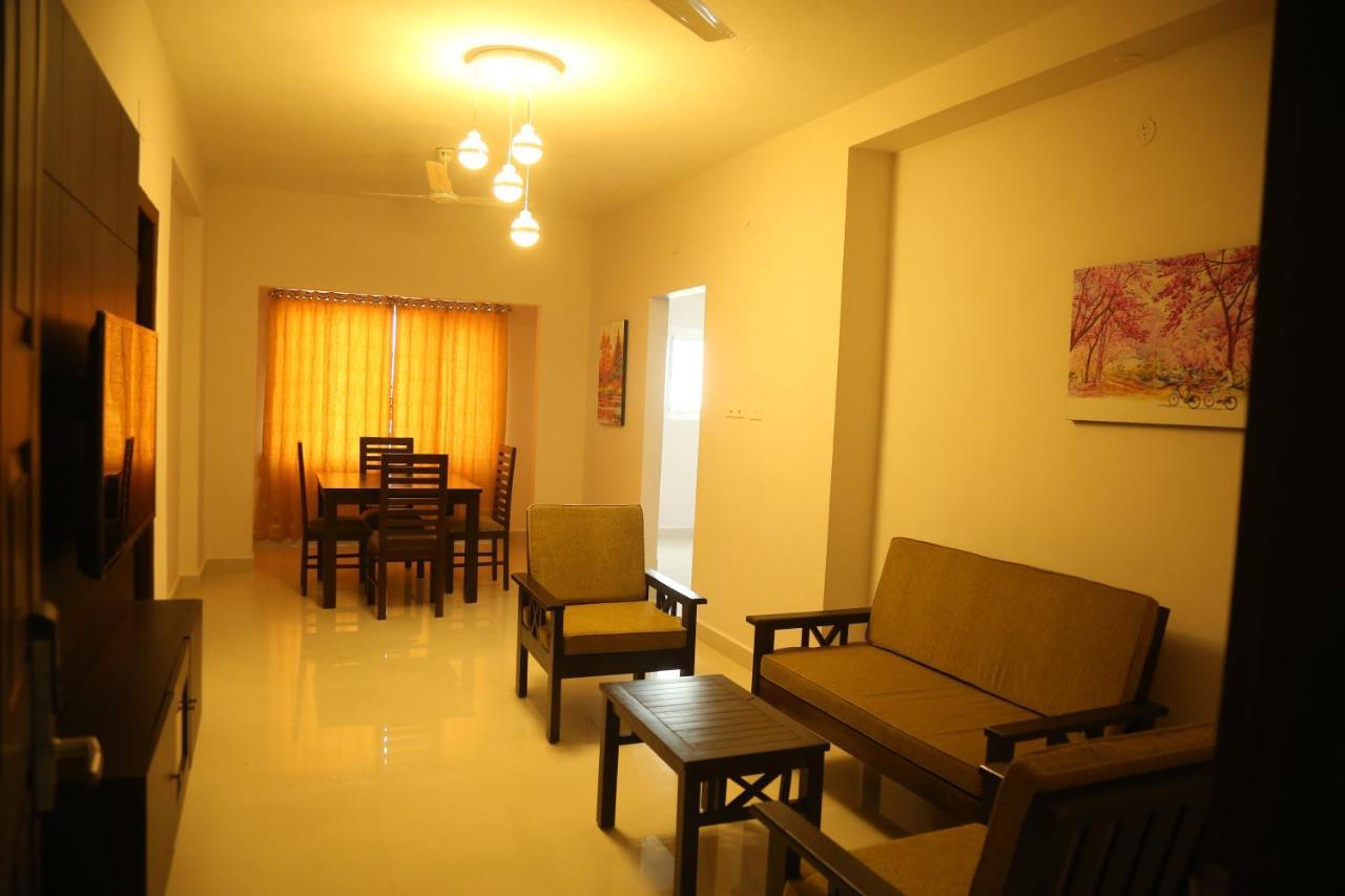 Kfour Apartment & Hotels Private Limited Madurai Bagian luar foto