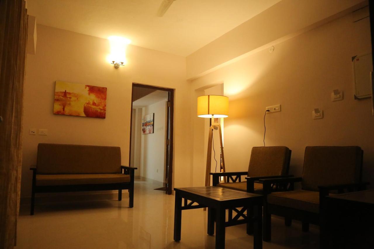 Kfour Apartment & Hotels Private Limited Madurai Bagian luar foto