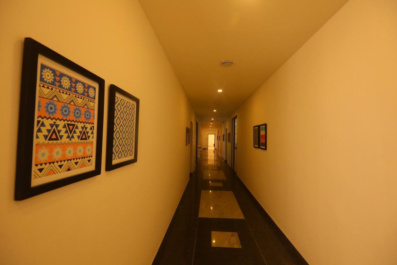 Kfour Apartment & Hotels Private Limited Madurai Bagian luar foto