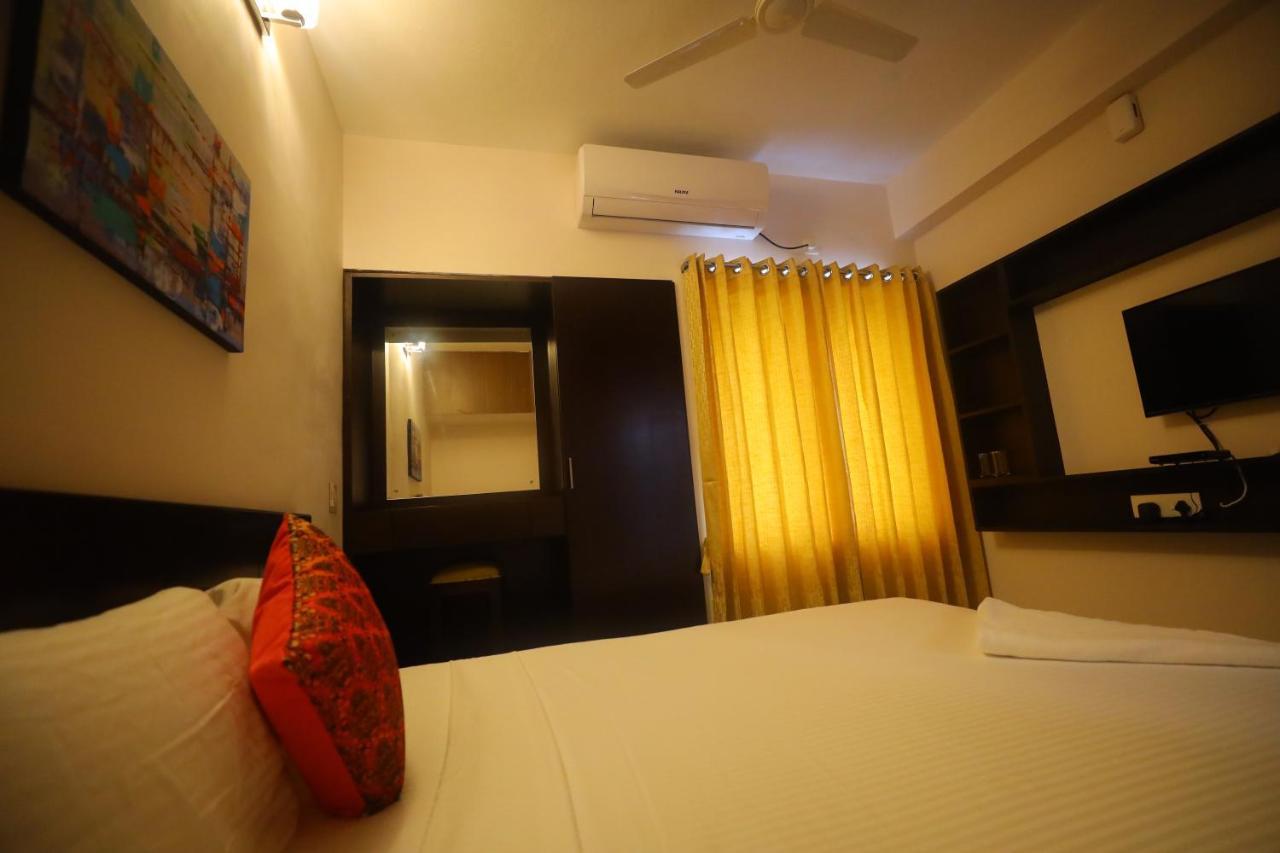 Kfour Apartment & Hotels Private Limited Madurai Bagian luar foto