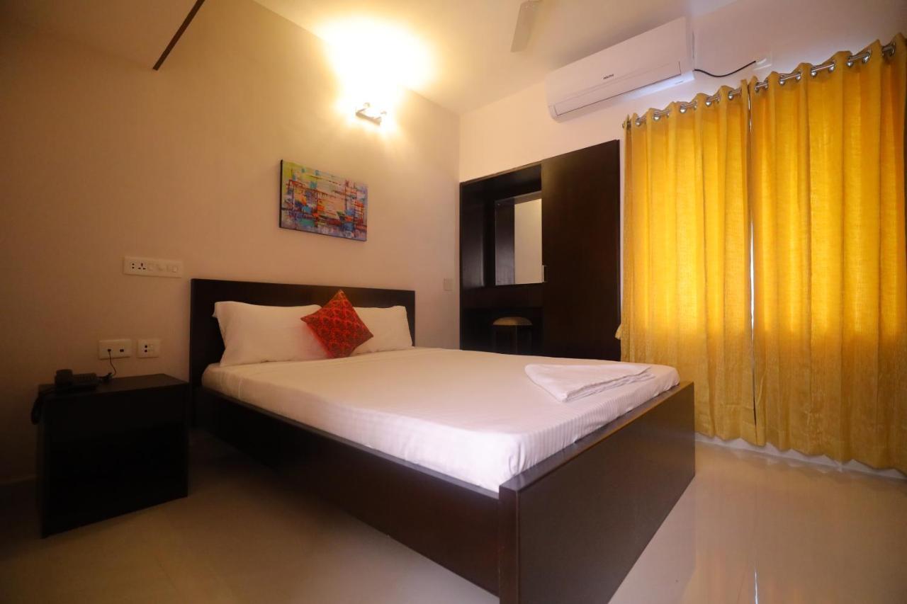 Kfour Apartment & Hotels Private Limited Madurai Bagian luar foto