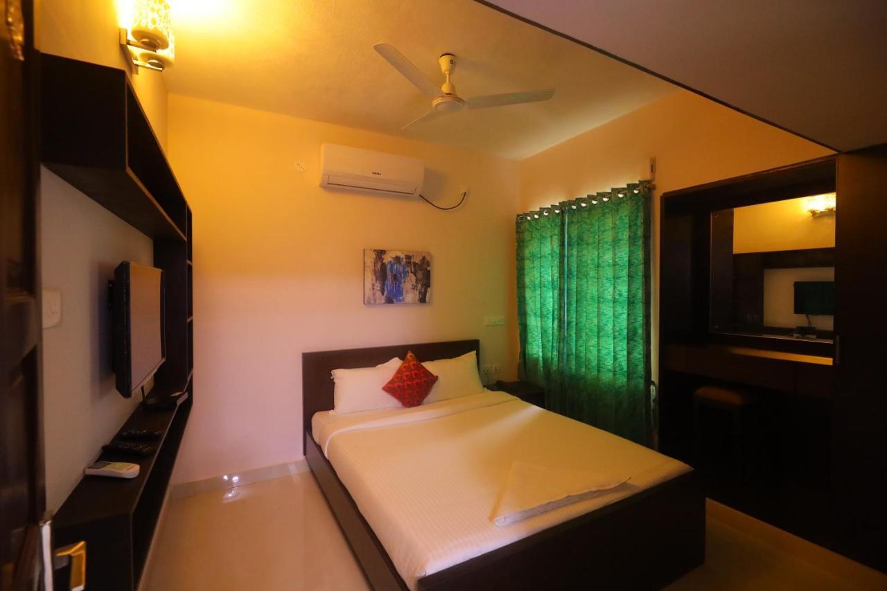Kfour Apartment & Hotels Private Limited Madurai Bagian luar foto